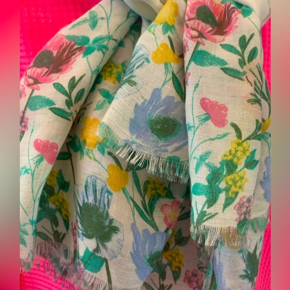 Spring Floral Scarf - Picture 11 of 11